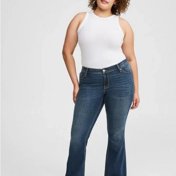 torrid Jeans Mid to Dark Blue slim Bootcut super stretch mid rise Zise 20S NWT - Picture 2 of 14